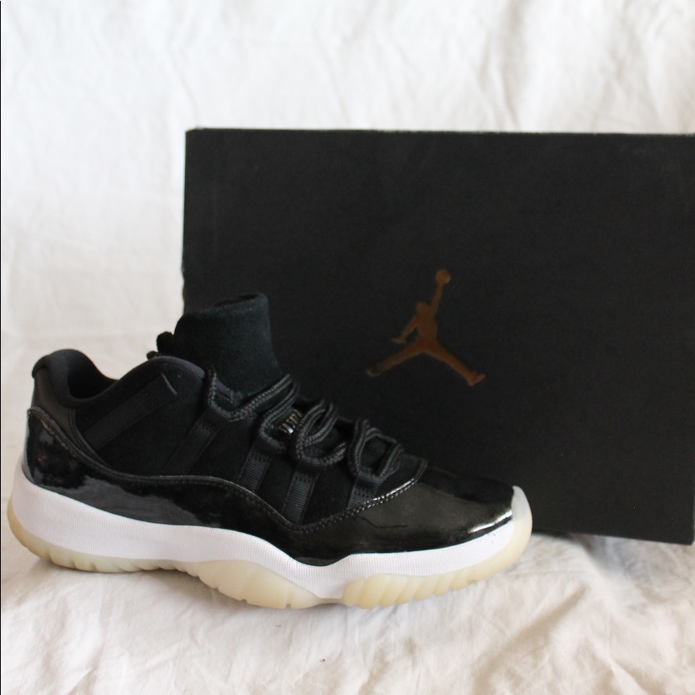Air Jordan 11 Retro Low ‘Barons’